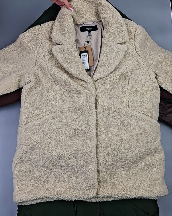 Фотография  372 - Куртки BESTSELLER зима 045#10 кг, ЛОТ СТ-9827 оптом в Новосибирске и Новосибирской области