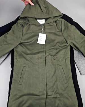 Фотография  605 - Пальто Bestseller 104#15,2 кг, ЛОТ СТ-9842 оптом в Новосибирске и Новосибирской области