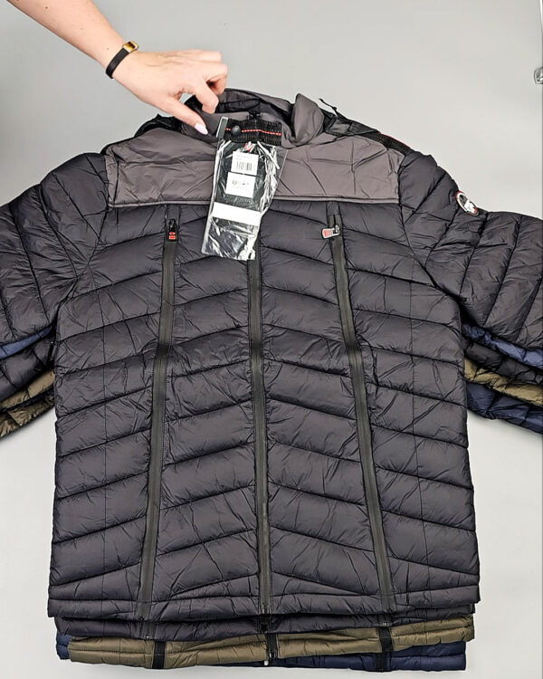 Фотография  692 - Куртки (Herrenjacken G.Norway)#14,8 кг, ЛОТ СТ-9881 оптом в Новосибирске и Новосибирской области