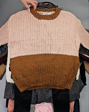 Фотография  127 - Женский микс зима (Winter mix)#20 кг, ЛОТ СХ-0208 оптом в Новосибирске и Новосибирской области