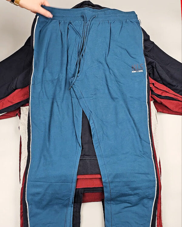 Фотография  370 - Спортивные костюмы (Herren-Trainingsanzuge voп HIS)#18 кг оптом в Новосибирске и Новосибирской области