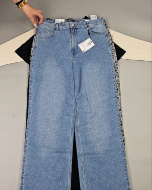 Фотография  826 - DK+Bestseller 085#16 кг, ЛОТ СТ-9952 оптом в Новосибирске и Новосибирской области