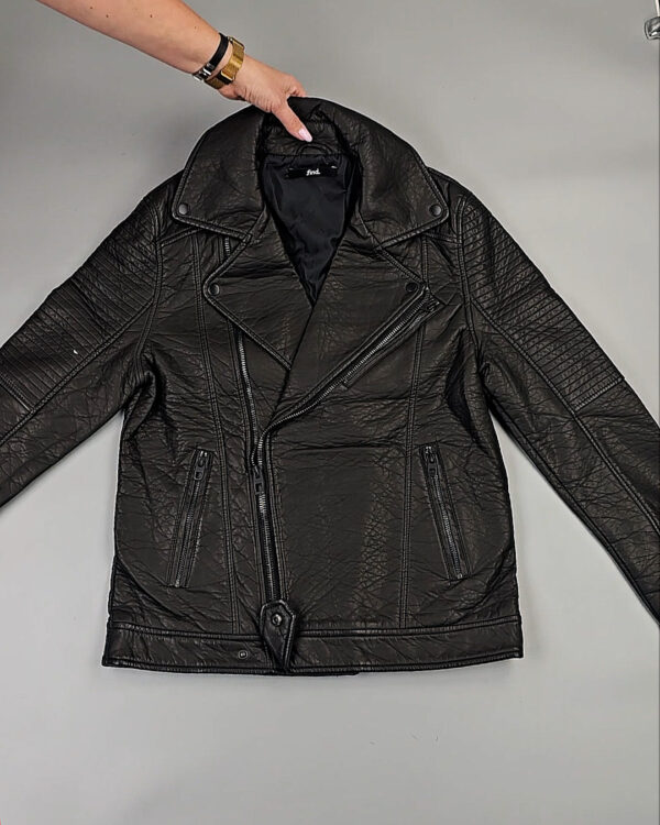 Фотография  427 - AMAZON Winter#15 кг, ЛОТ СТ-9816 оптом в Новосибирске и Новосибирской области